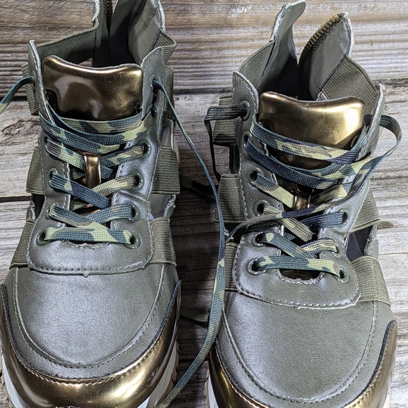 Steven Madden sandals,w7.5, green 🪖 - Picture 7 of 8